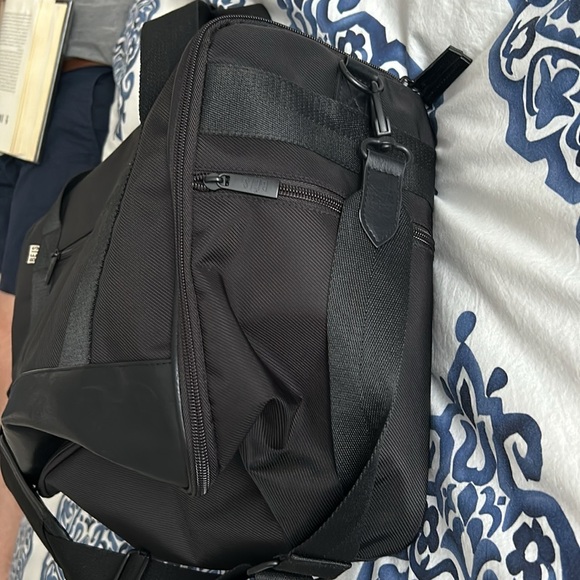 Beis Hanging Duffle - Picture 3 of 6